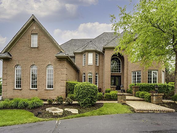 2nd image of 4907 Clover Ct