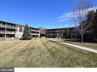 2009 122nd St E #C-1, Burnsville, MN 55337