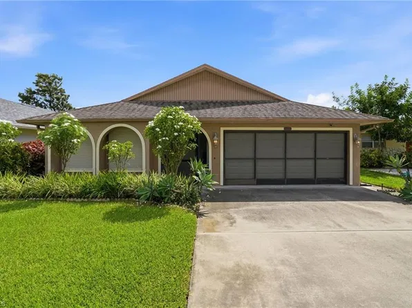 714 107th AVE N, NAPLES, FL 34108