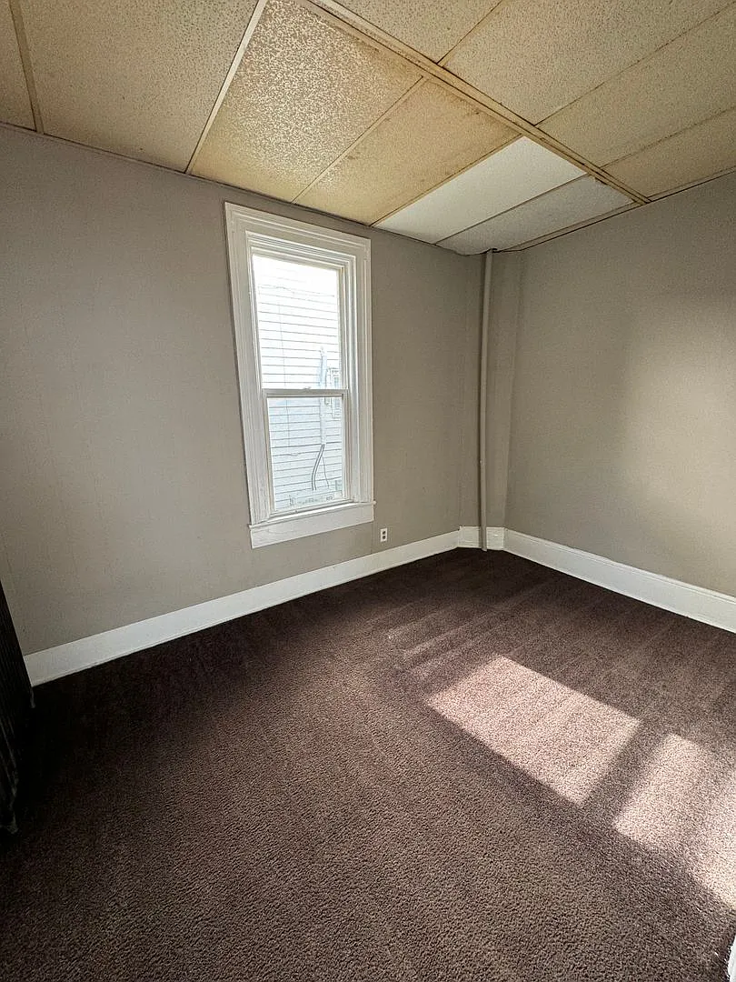 610 W Creighton Ave. — Photo 4