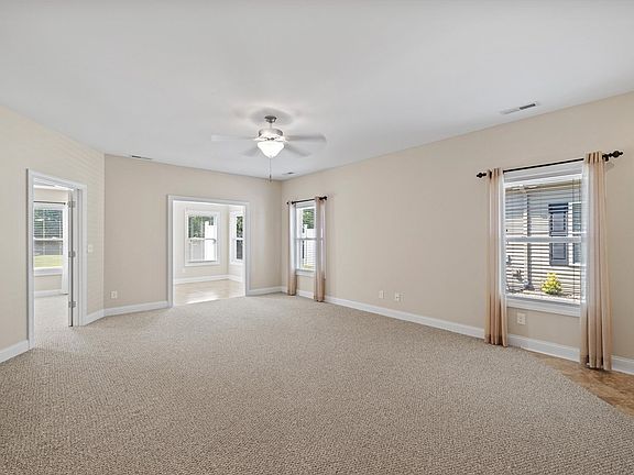 5th image of 1576 Yellow Wood Dr