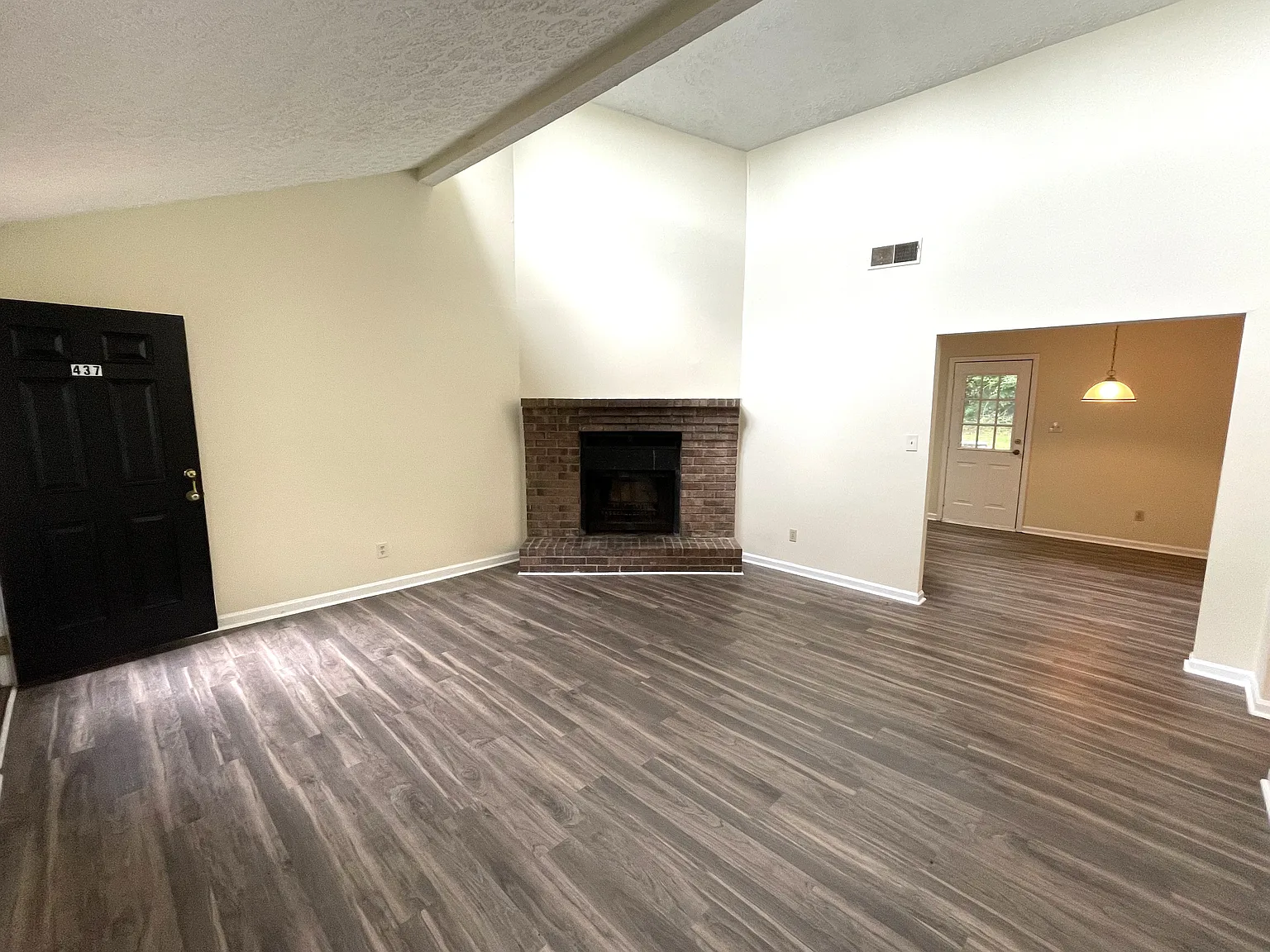 2 bed, 971 sqft, $1,175 — Photo 3