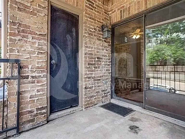 6000 Auburndale Ave #B — Photo 20