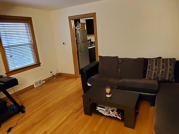 2nd image of 5836 N Mulligan Ave #2