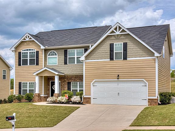 3rd image of 206 Langfuhr Way