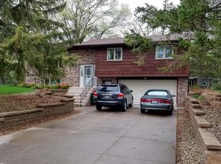 1103 Bald Eagle Rd N, Hudson, WI 54016