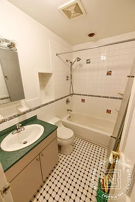 Rented by Nolita Group | media 24