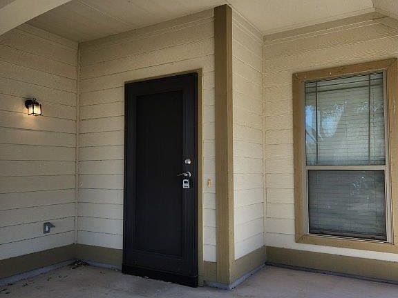 5th image of 4509 Halliday Ave
