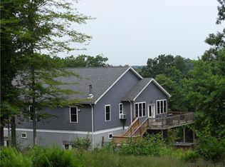 317 W Tall Oak Ln, Boyers, PA 16020