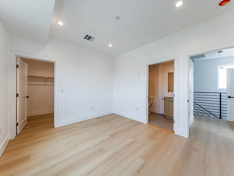 1063 S. Corning St. — Photo 73