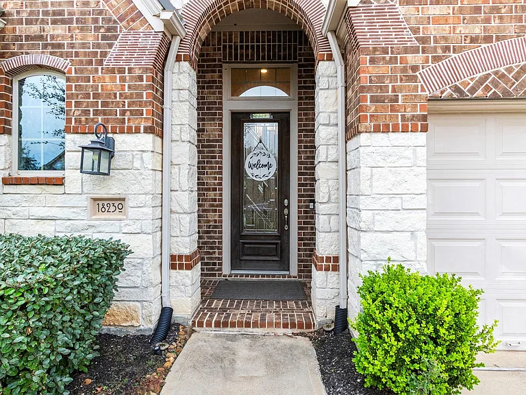 18230 Newmachar Way — Photo 4