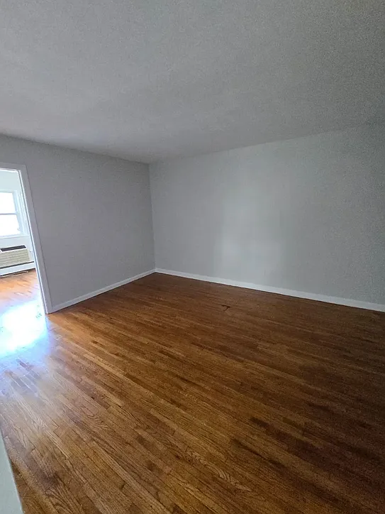 2 bed, $1,850 — Photo 3