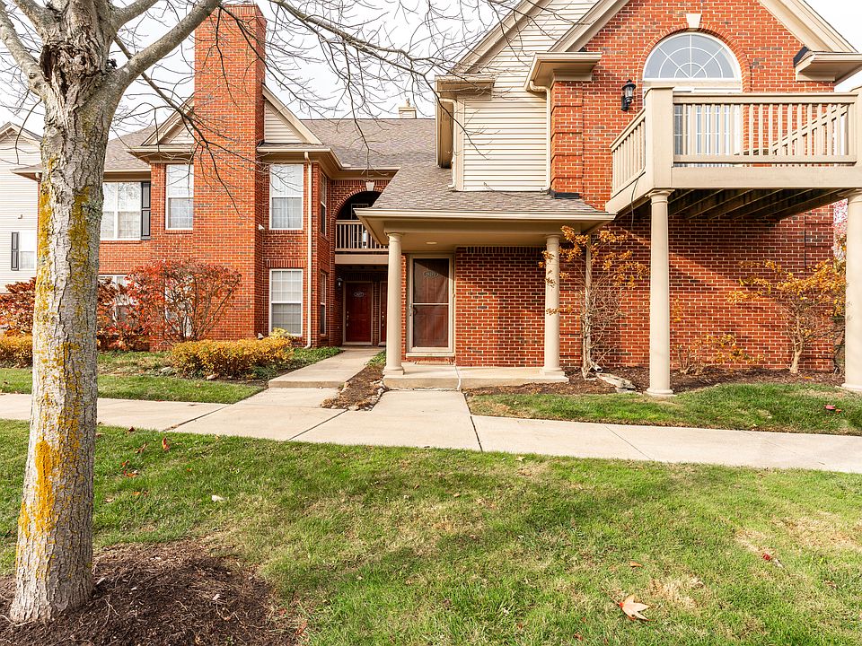 1st image of 28273 Carlton Way Dr