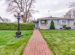 2109 18th Ave, Menominee, MI 49858