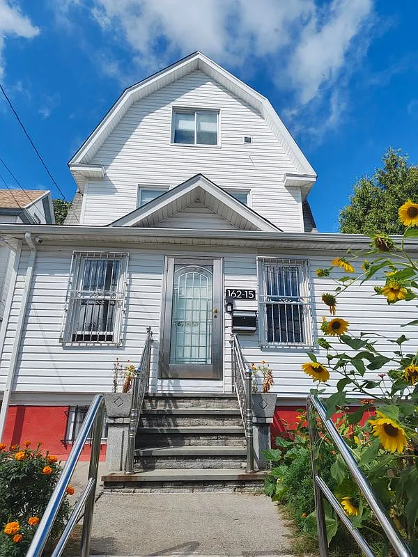 3 bed, 1.0 bath, 1797 sqft, $3,500 — Photo 1