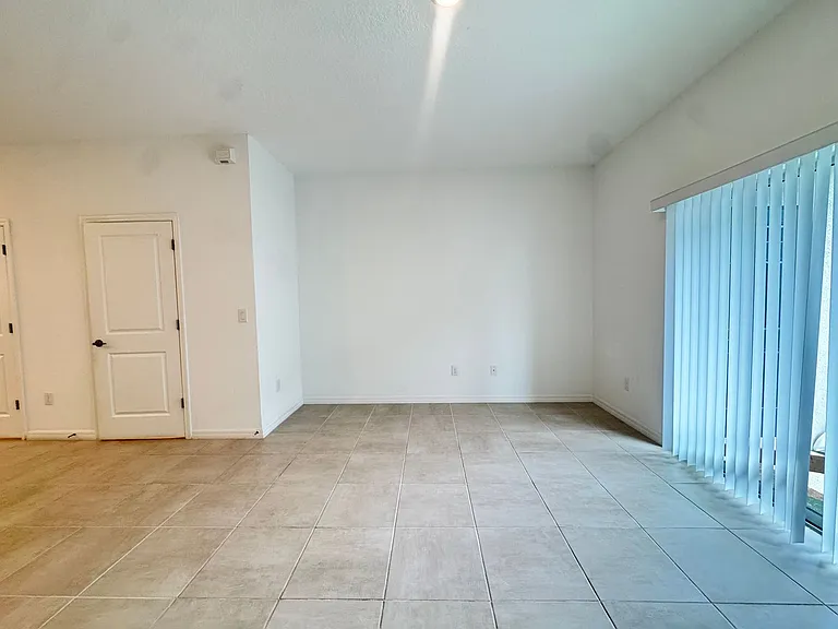 8528 Daybreak St — Photo 7