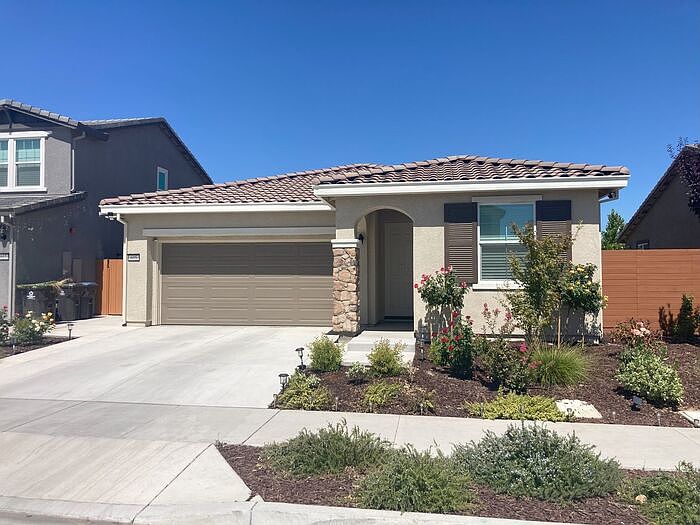 1st image of 605 Delicato Dr