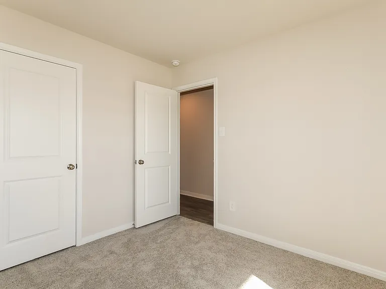14208 Harlequine Dr — Photo 10
