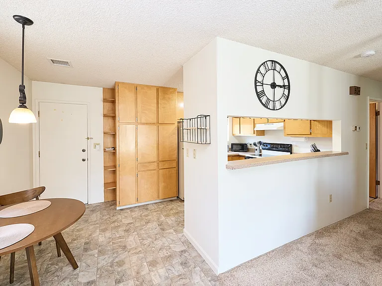 210 Daniels Dr #U — Photo 7