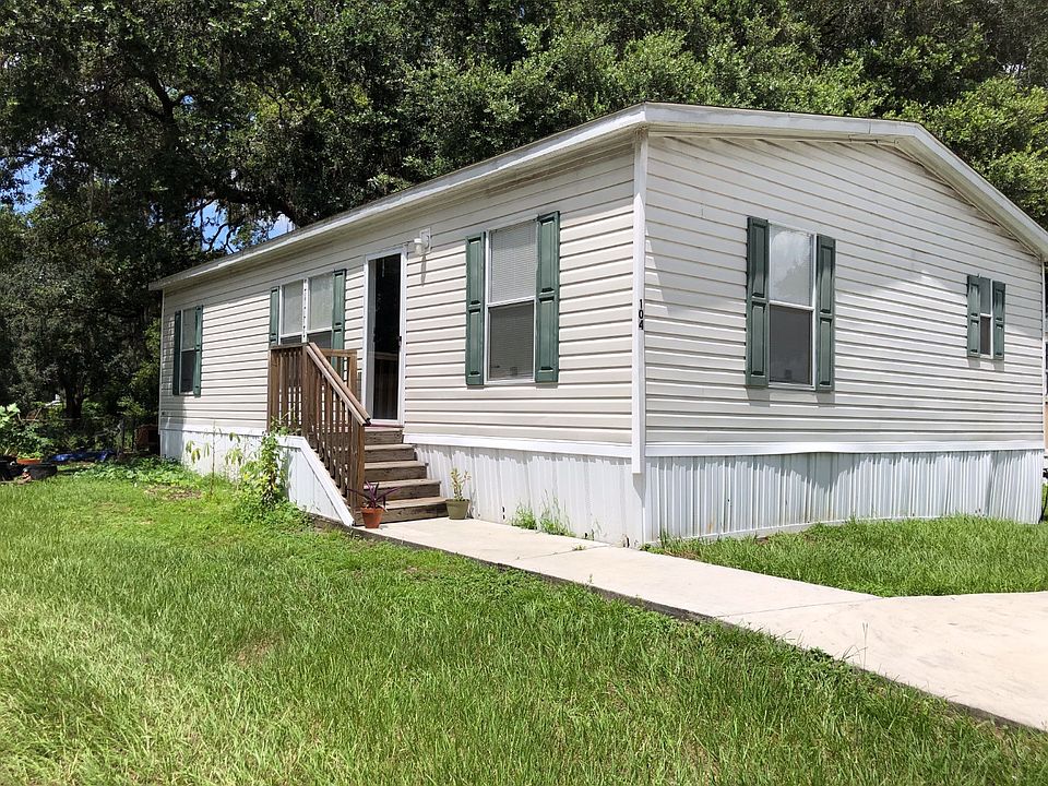 1st image of 104 Sycamore Ln #303