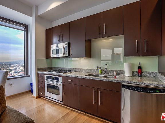 4th image of 1100 Wilshire Blvd #2412