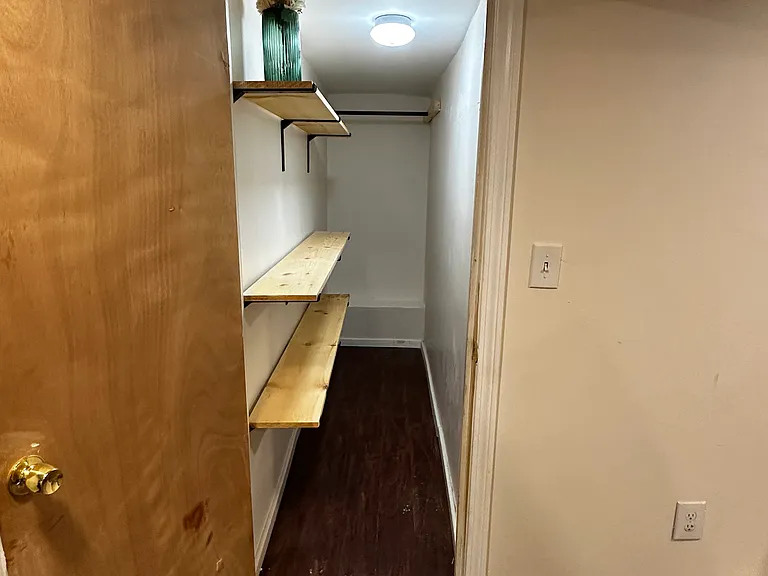 335 Academy Ave #1 — Photo 10