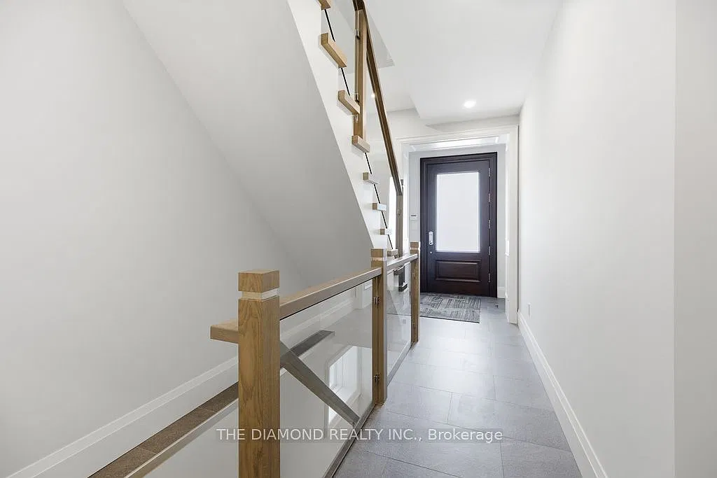 4 bed, $7,500 — Photo 4