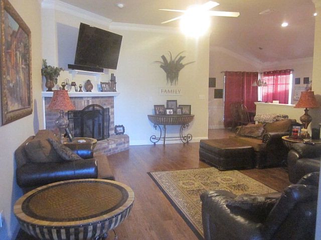 1st image of 312 Lamar Ct