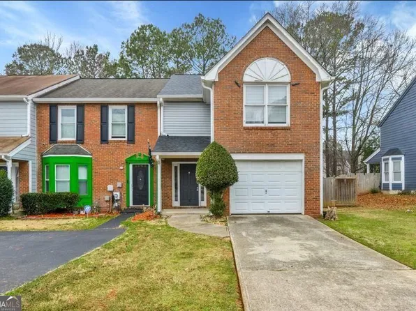 8051 Woodlake Dr, Riverdale, GA 30274