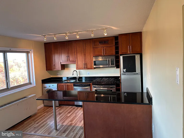7333 New Hampshire Ave #1107 — Photo 15