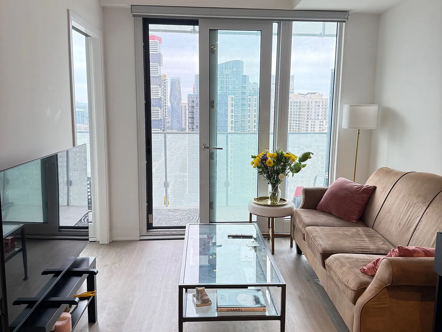 2 bed, $2,300 — Photo 2