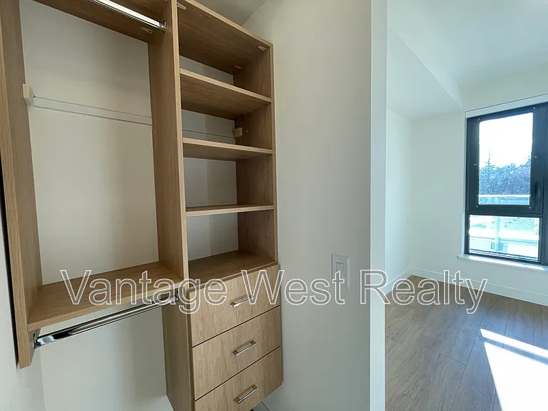 3699 Capozzi Rd #306 — Photo 11