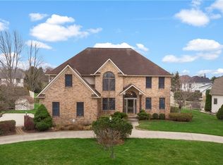 5356 Kingston Ct, Sheffield Village, OH