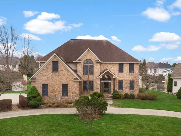 5356 Kingston Ct, Sheffield Village, OH 44054