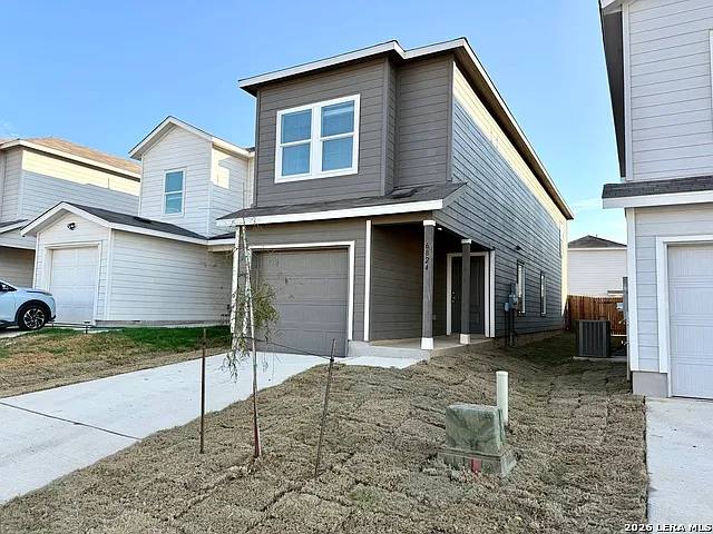 4 bed, 2.5 bath, 1535 sqft, $1,600 — Photo 3