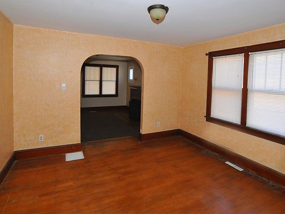 3rd image of 45 Rankin Ave