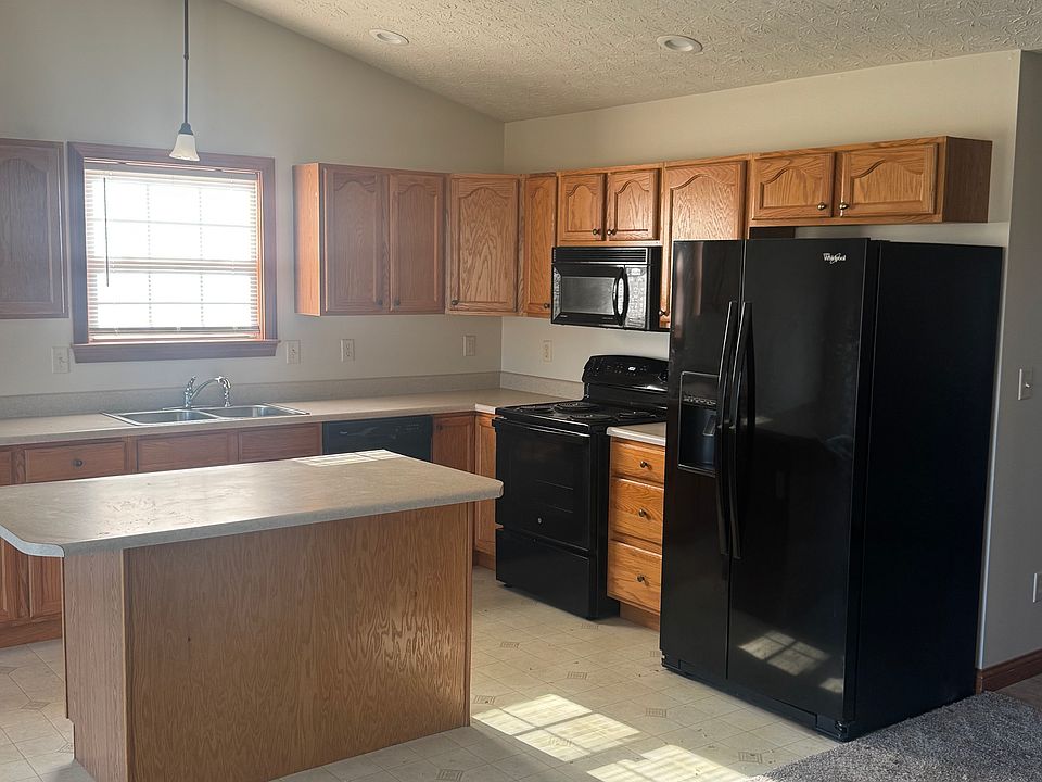 1st image of 741 Fairview Ct #2739