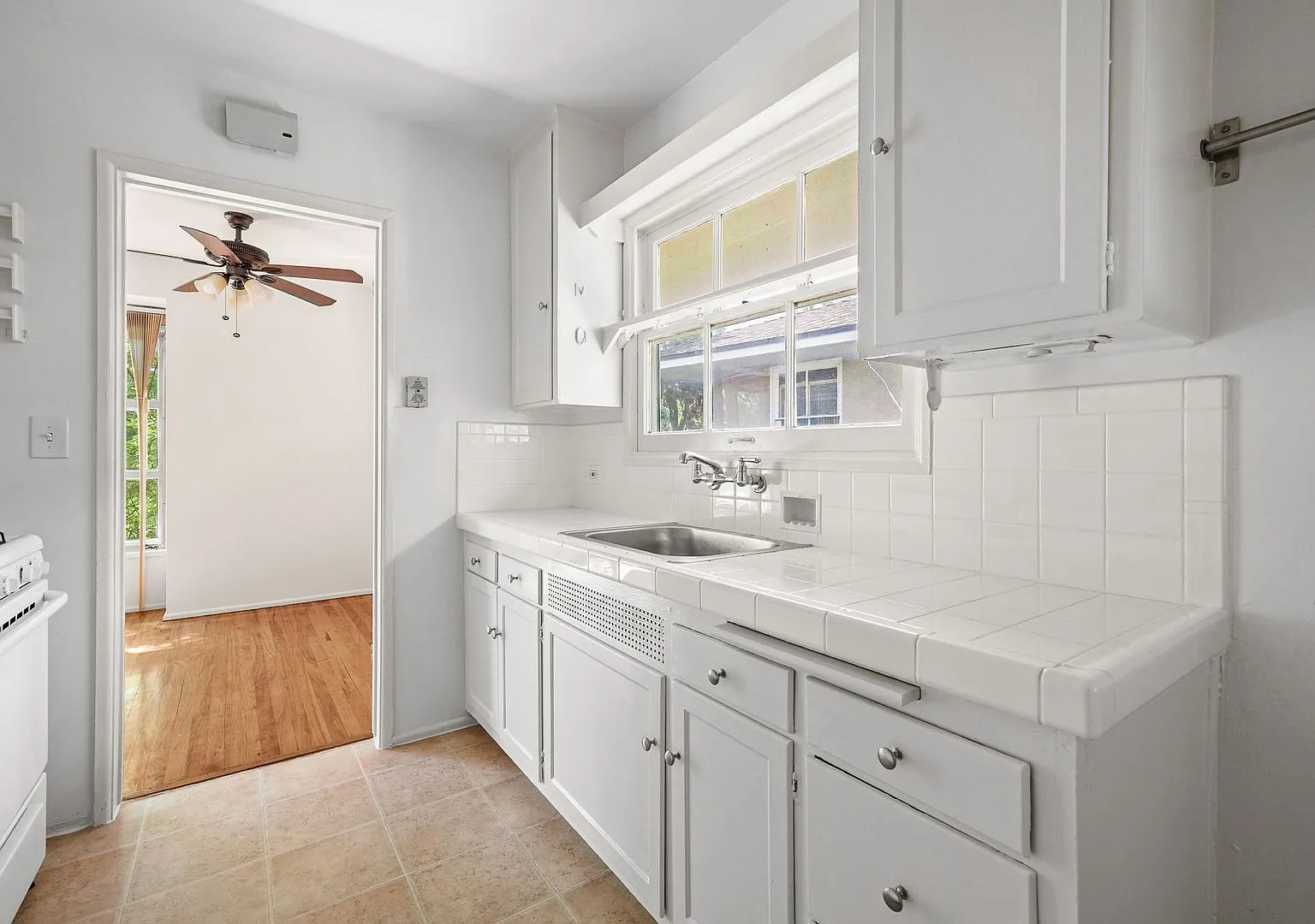 FVF Raymond Hill Road (#825) — Photo 1