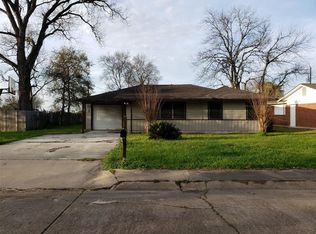 209 Swift St, Angleton, TX 77515