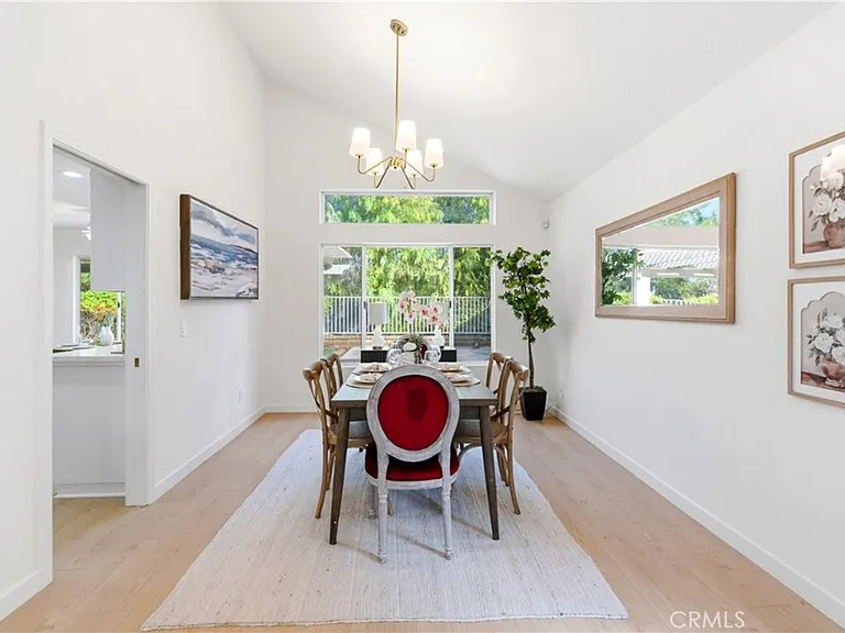 28360 Easton Ln — Photo 13