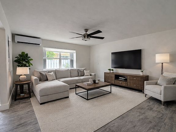 5th image of 1625 Wilson St #3
