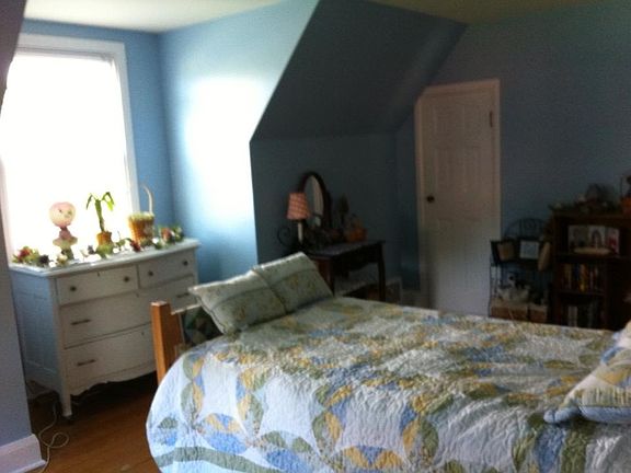 Large spare bedroom 