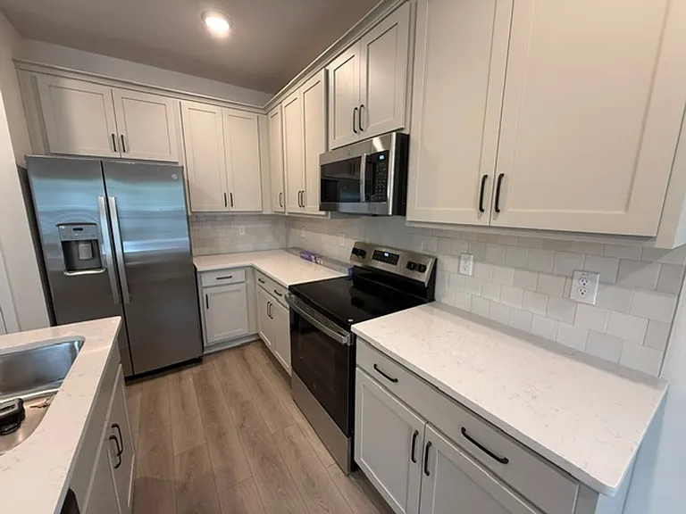 467 Martins Creek Blvd — Photo 5
