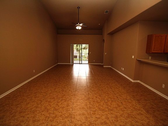 2nd image of 1050 Venetian Dr Unit 203