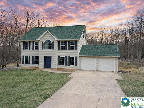 94 Oneida Trl, Albrightsville, PA 18210