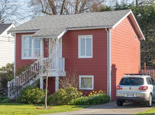 815 Old Esquimalt Rd, Esquimalt, BC V9A4W9