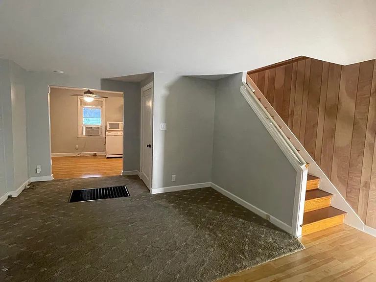839 Union St — Photo 2