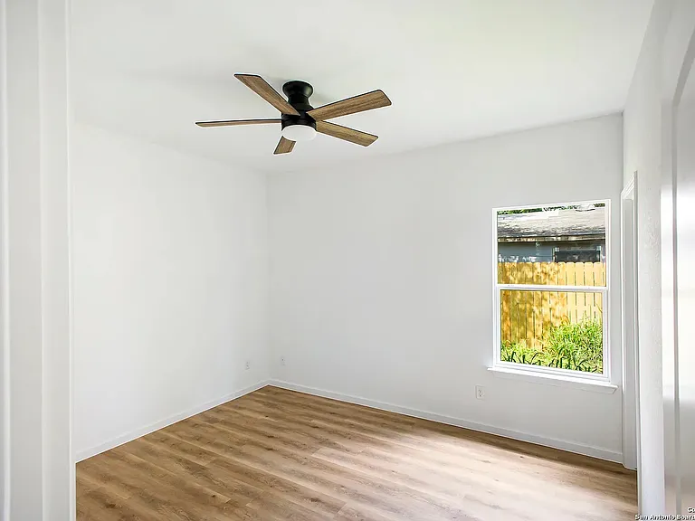 5857 Mayo Dr — Photo 12