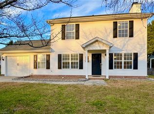 1205 Birch Hill Dr, Kernersville, NC 27284