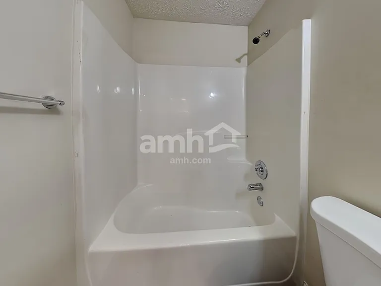 740 Chatham Park Dr — Photo 17